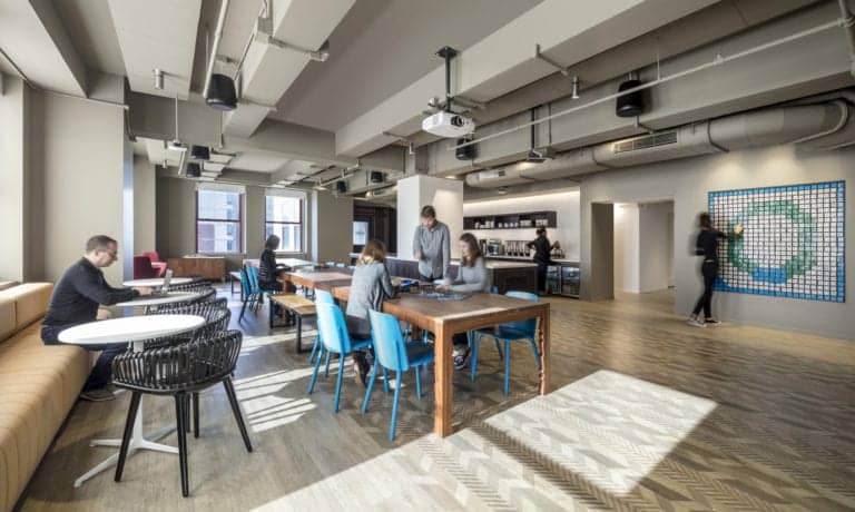 04LNKD_0017_000_LinkedIn_26_NYC_N5_medium-768x460