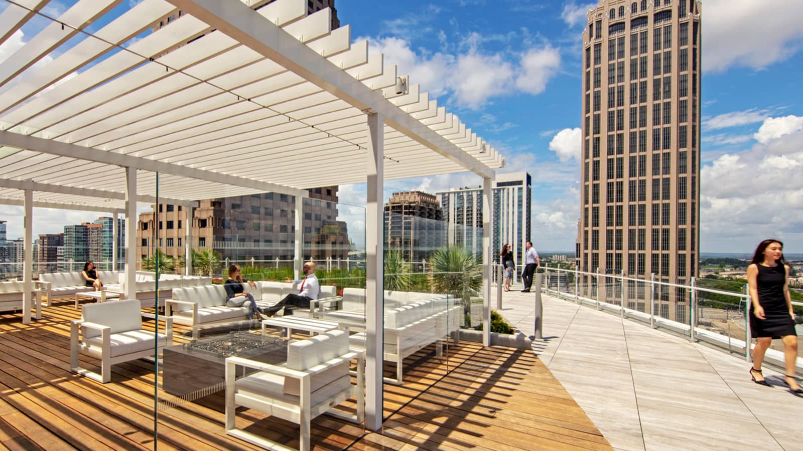 King and Spalding Atlanta open rooftop area