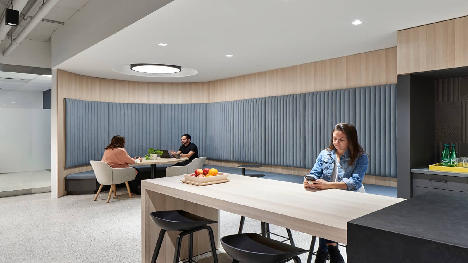 A seated casual meeting and food space in OMERS.