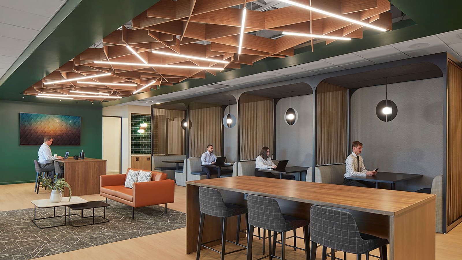 Coworking and lounge areas at Faegre Drinker's Chicago offices.