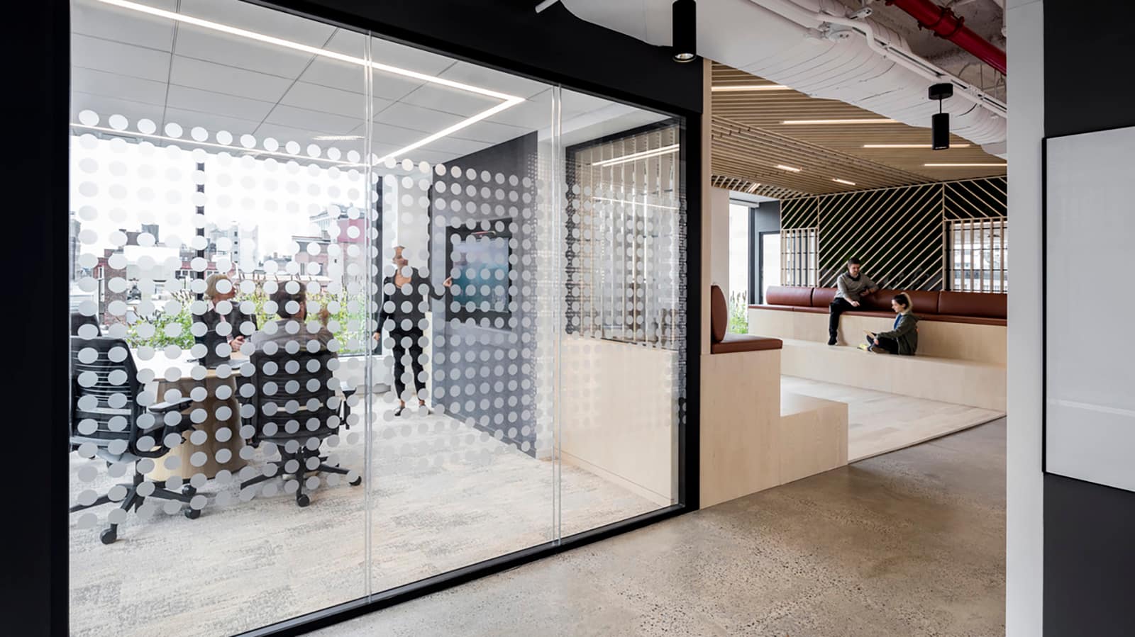 MasterCard meeting room in New York City by IA designers and architects