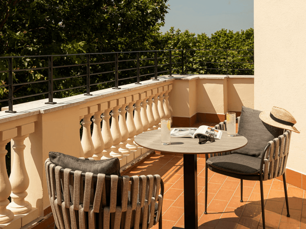 Hotel Luxury Details (2) (1)